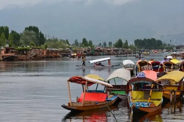 srinagar-3609032_640.webp